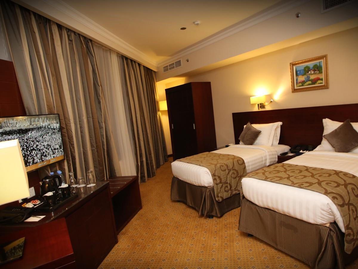Al Aqeeq Al Rawda Hotel By Sedra International Медина Экстерьер фото